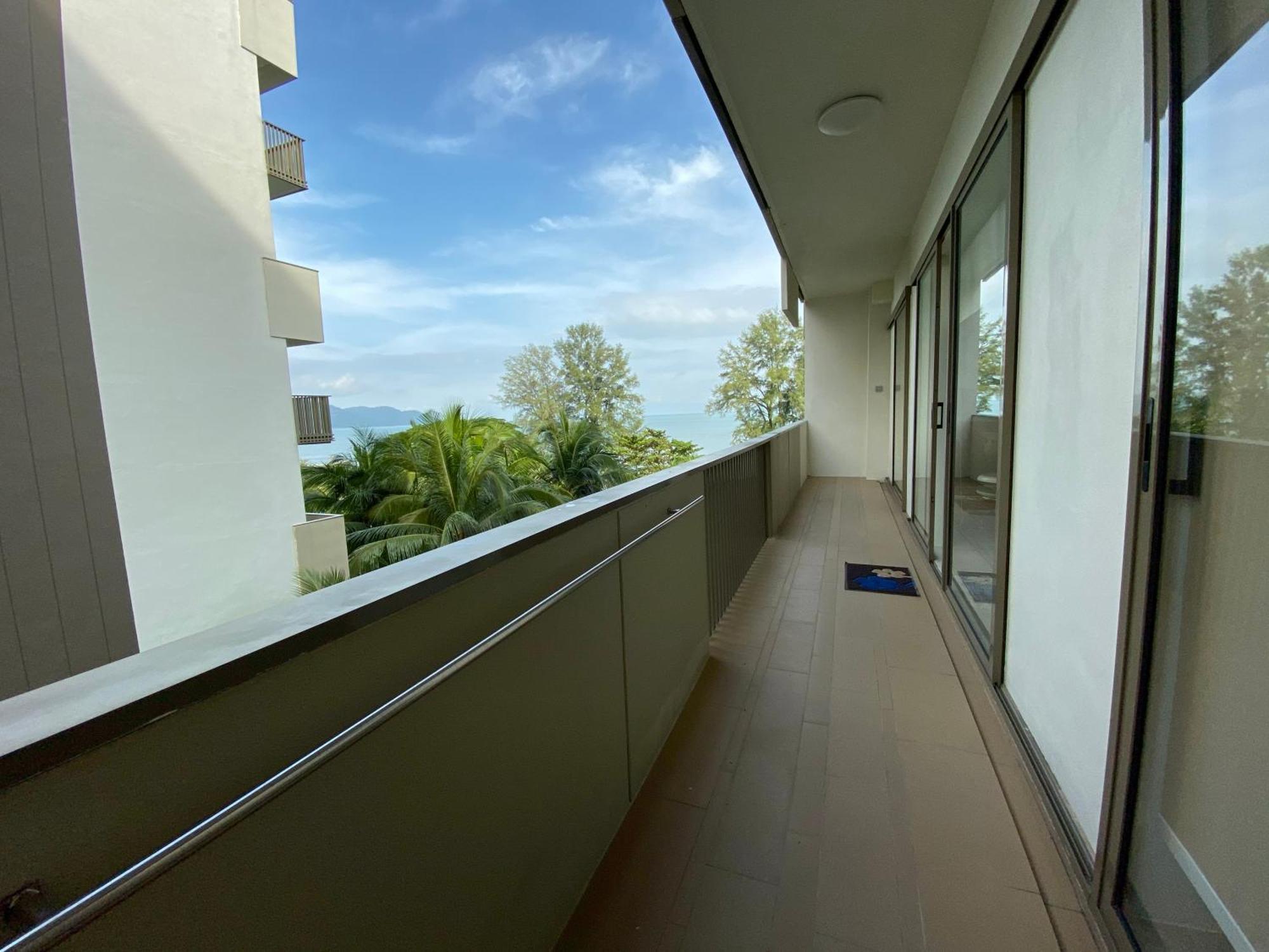 By The Sea @ Cozy Beachfront Home Batu Feringgi Εξωτερικό φωτογραφία